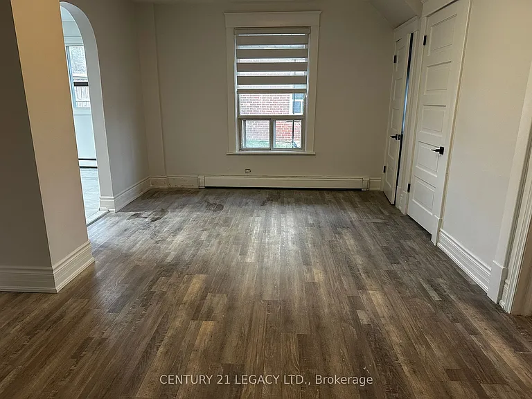 6251 Ker St E — Photo 4