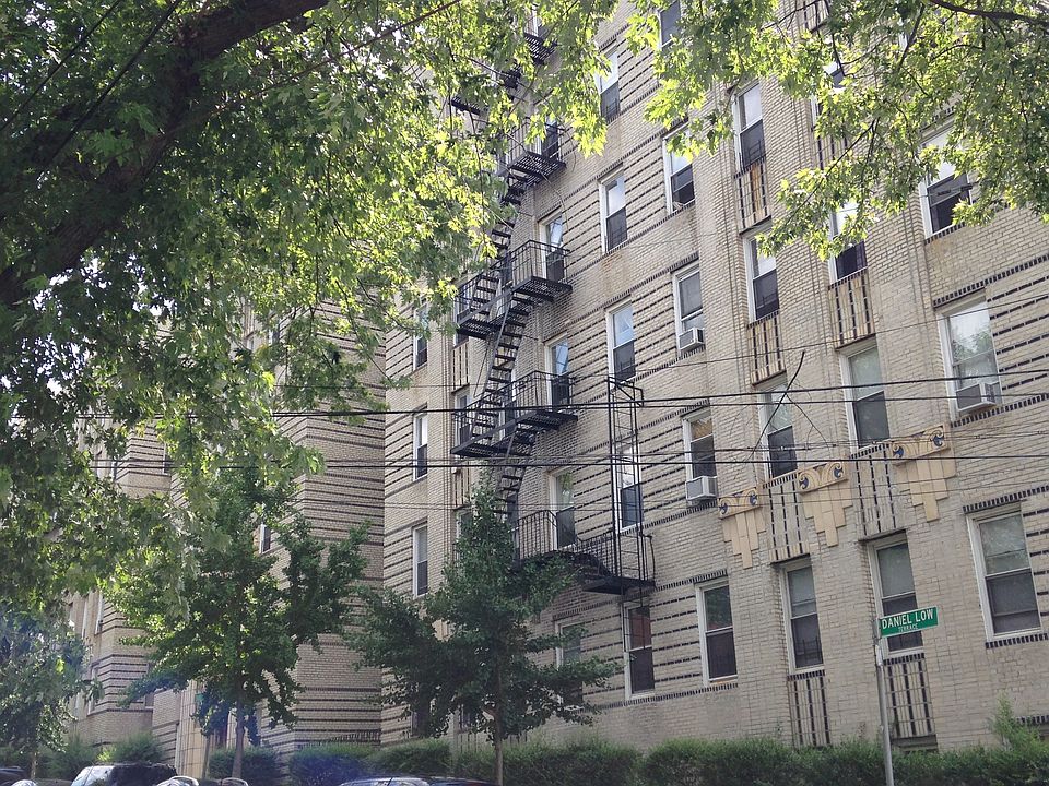 1st image of 30 Daniel Low Ter APT 1E