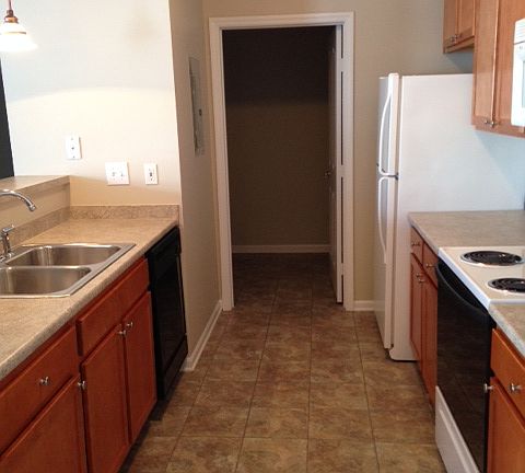 3rd image of 4556 Lakes Edge APT 26
