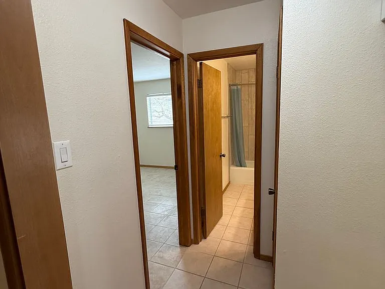 2719 Topley Ave — Photo 20