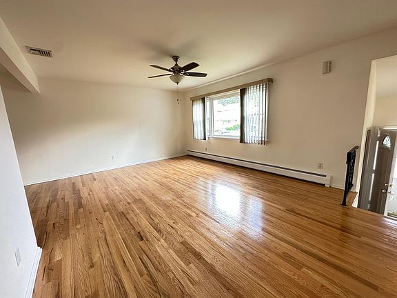3rd image of 114 Walton Ave