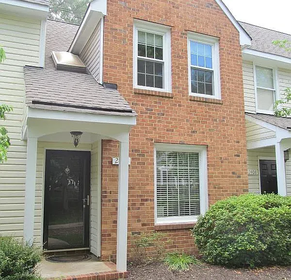 2410 Barnside Cir — Photo 1