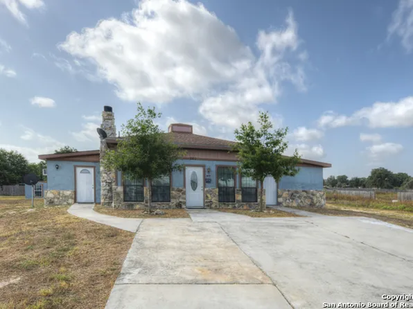 280 COUNTY ROAD 341, La Vernia, TX 78121