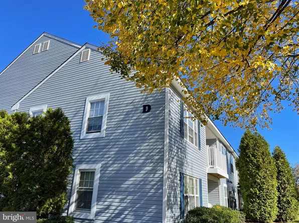 560 Shetland Ct, Sewell, NJ 08080