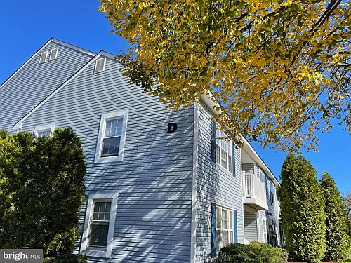 560 Shetland Ct Photo 1