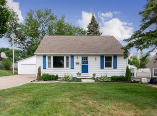 2158 Chandler St SW, Cedar Rapids, IA 52404