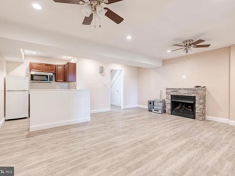 1632 Angus Ct — Photo 16