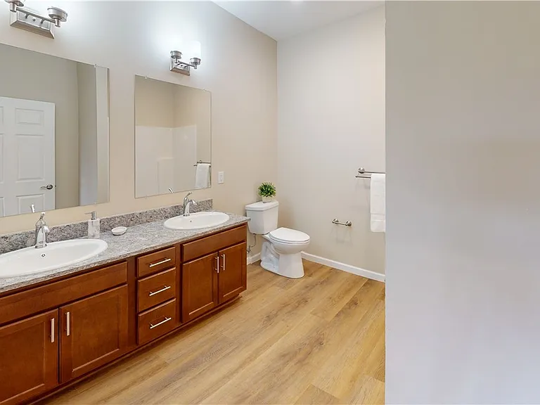 200 Mulcahy Blvd #12-B — Photo 7