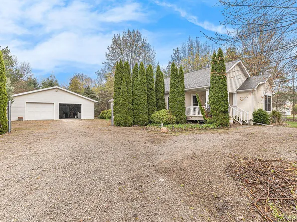 13044 N Jennings Rd, Clio, MI 48420