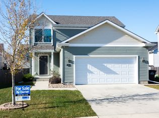 2528 River Meadows Dr, Des Moines, IA 50320