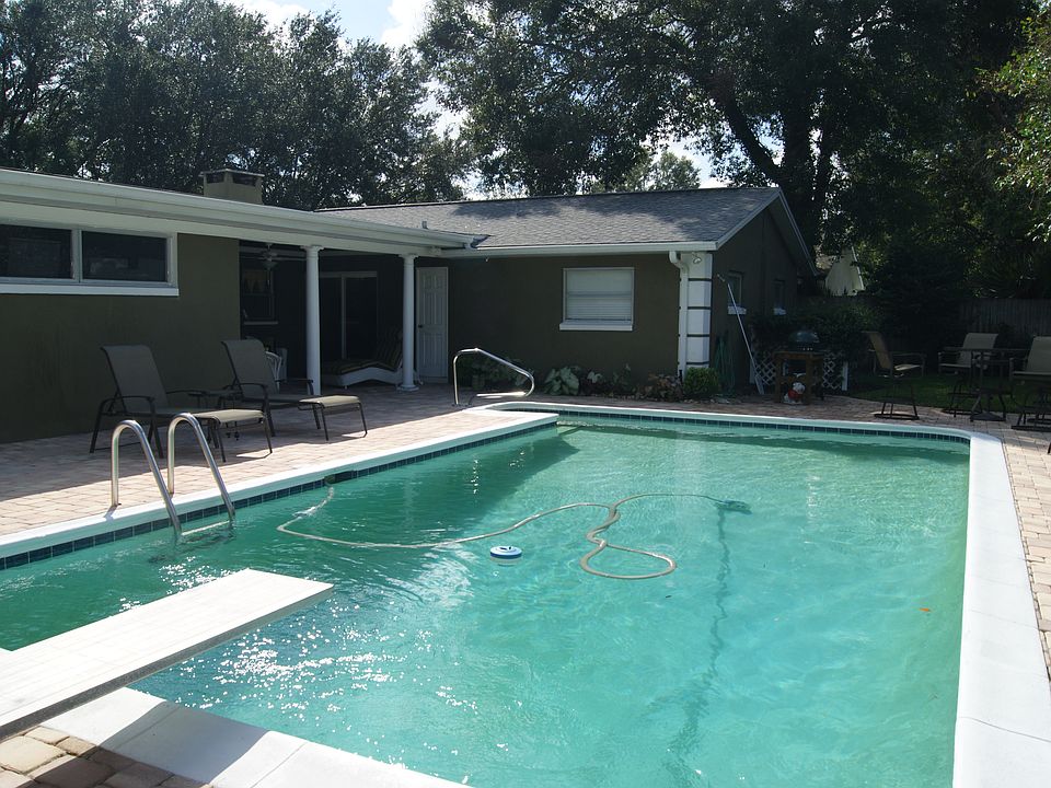 1st image of 921 Gillis Ct