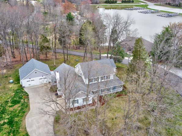 360 W Evergreen Plz S, Santa Claus, IN 47579