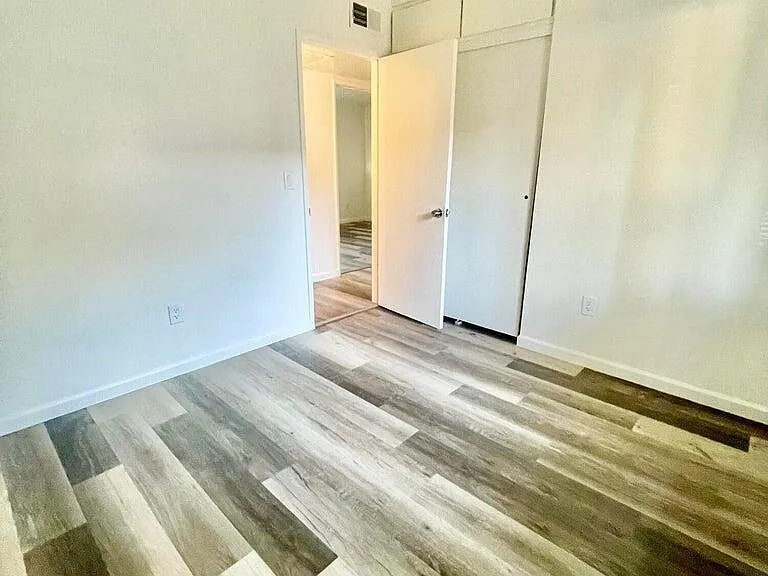 32 W Loma Vista Dr #102 — Photo 21