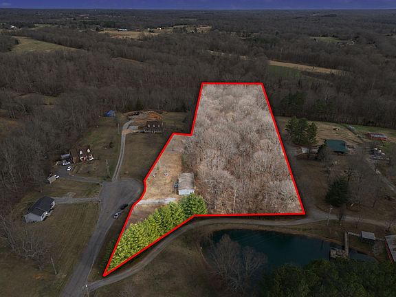 3rd image of 3039 Meadow Ct