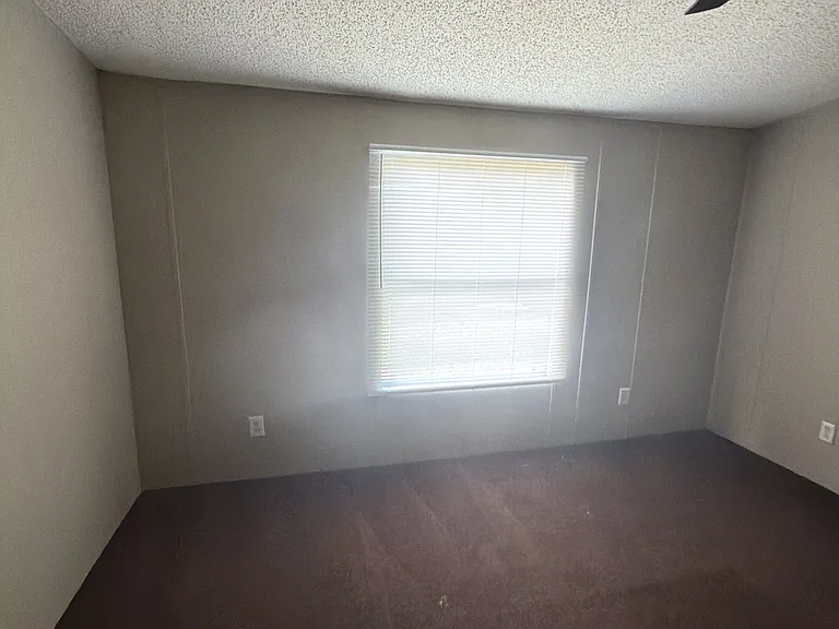 2829 SE Tibet Hwy #10 — Photo 9