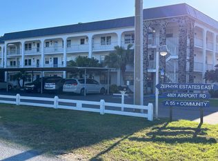 4801 Airport Rd APT 111, Zephyrhills, FL 33542