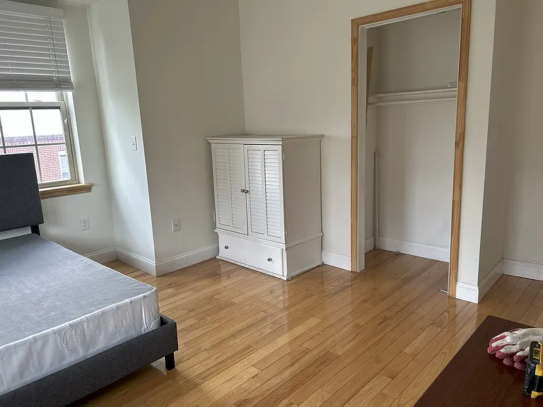 1601 W Stiles St #3A — Photo 10