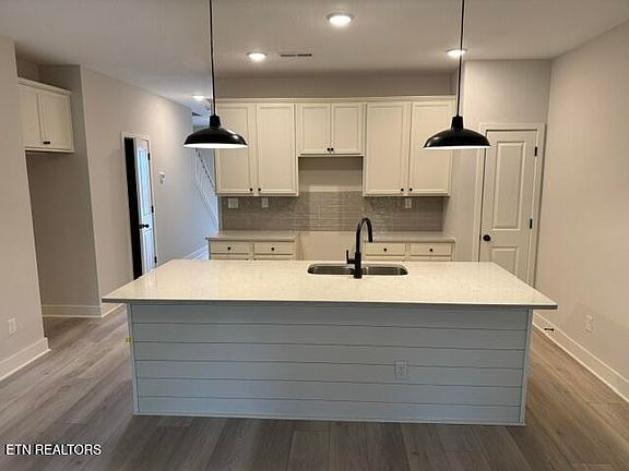 2nd image of 8948 Keenberg Ln