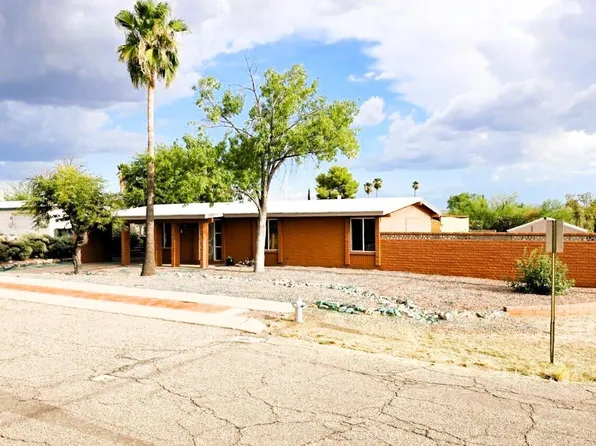 9500 E Victoria Pl, Tucson, AZ 85730