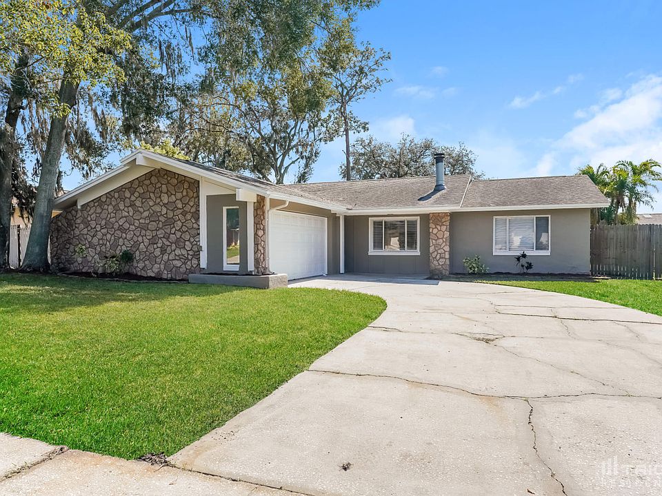 1st image of 805 Centerwood Ct