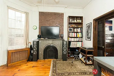 Rented by Wave Real Estate Group