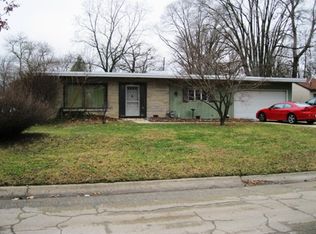 307 Flora Dr, Champaign, IL 61820