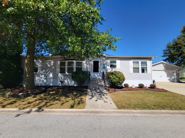 1185 Ash Ct, Manteno, IL 60950