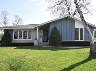 3172 S El Dorado Dr, New Berlin, WI 53151