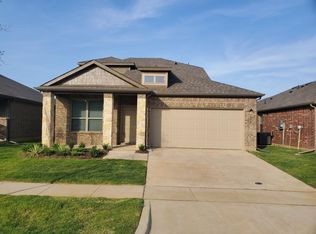 122 Fairmeade Dr, Terrell, TX 75160