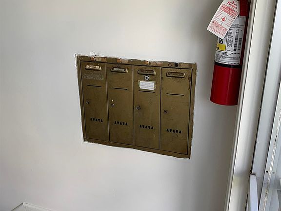 3rd image of 6 Randall Ave
