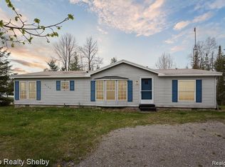 9168 Clewley Rd, Lachine, MI 49753