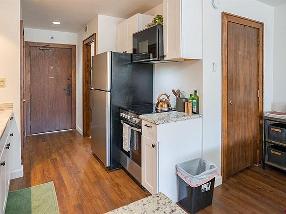 3rd image of 314 N Tamarron Drive #304