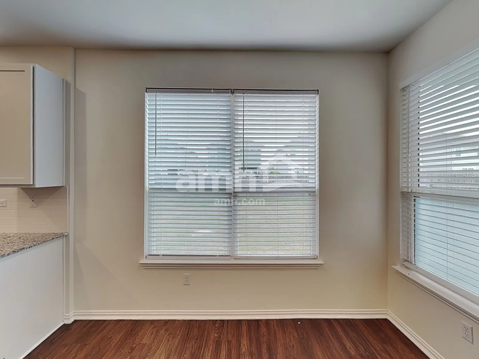 4 bed, 2.5 bath, 1882 sqft, $1,990 — Photo 3