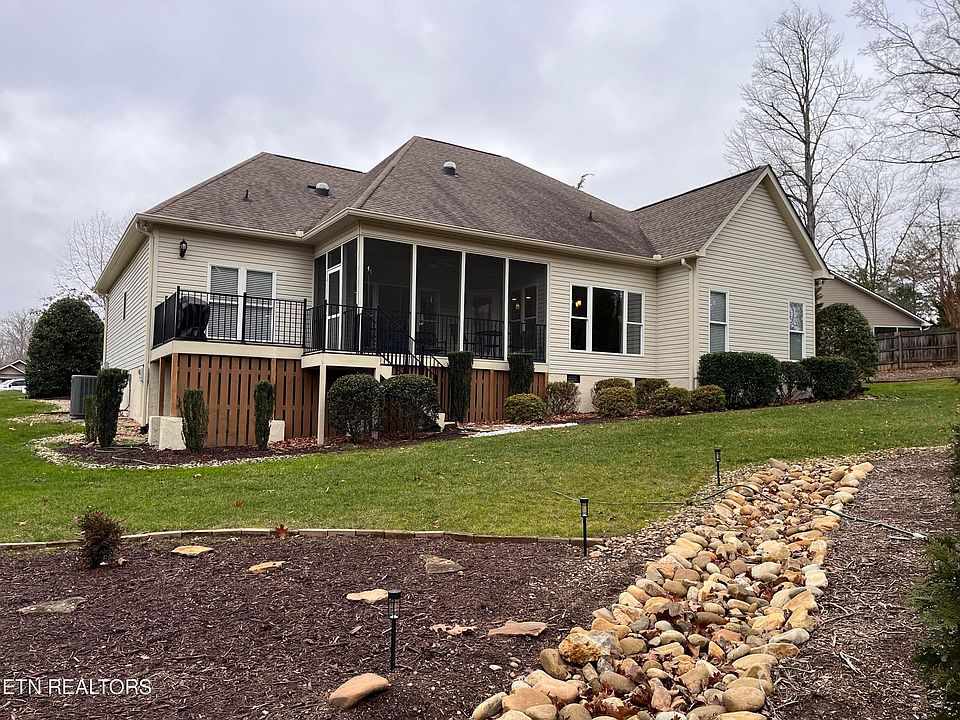 1st image of 207 Oohleeno Ln