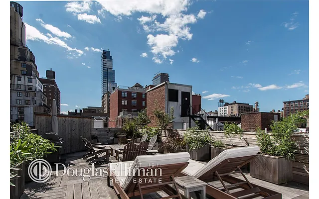 Sold by Douglas Elliman | media 10