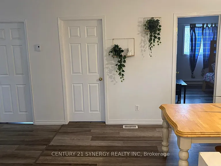 725 Concession St #729 — Photo 4