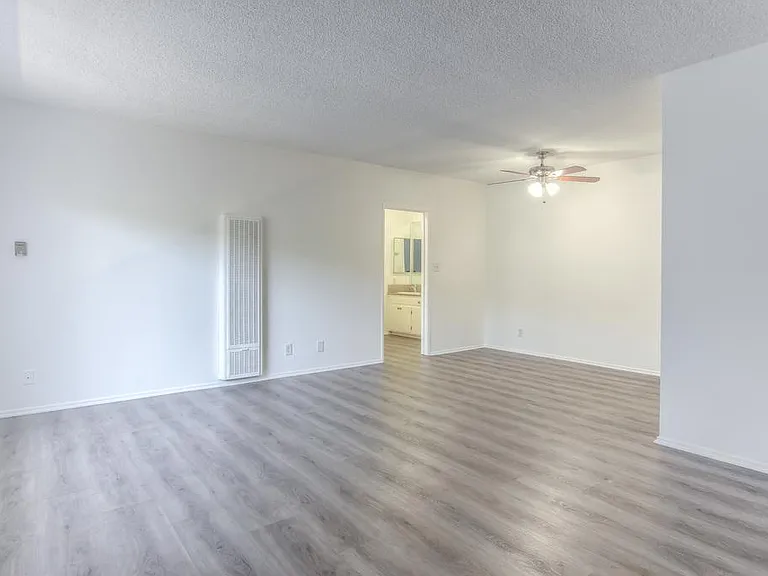 Model unit- Vacant units may slightly differ