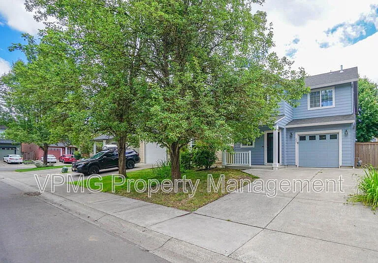 423 NW 153rd St — Photo 2