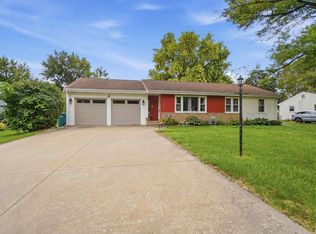 1322 E Valley Shore Dr, Peoria, IL 61615
