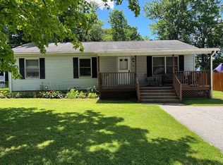 81 Oakes St, Bennington, VT 05201