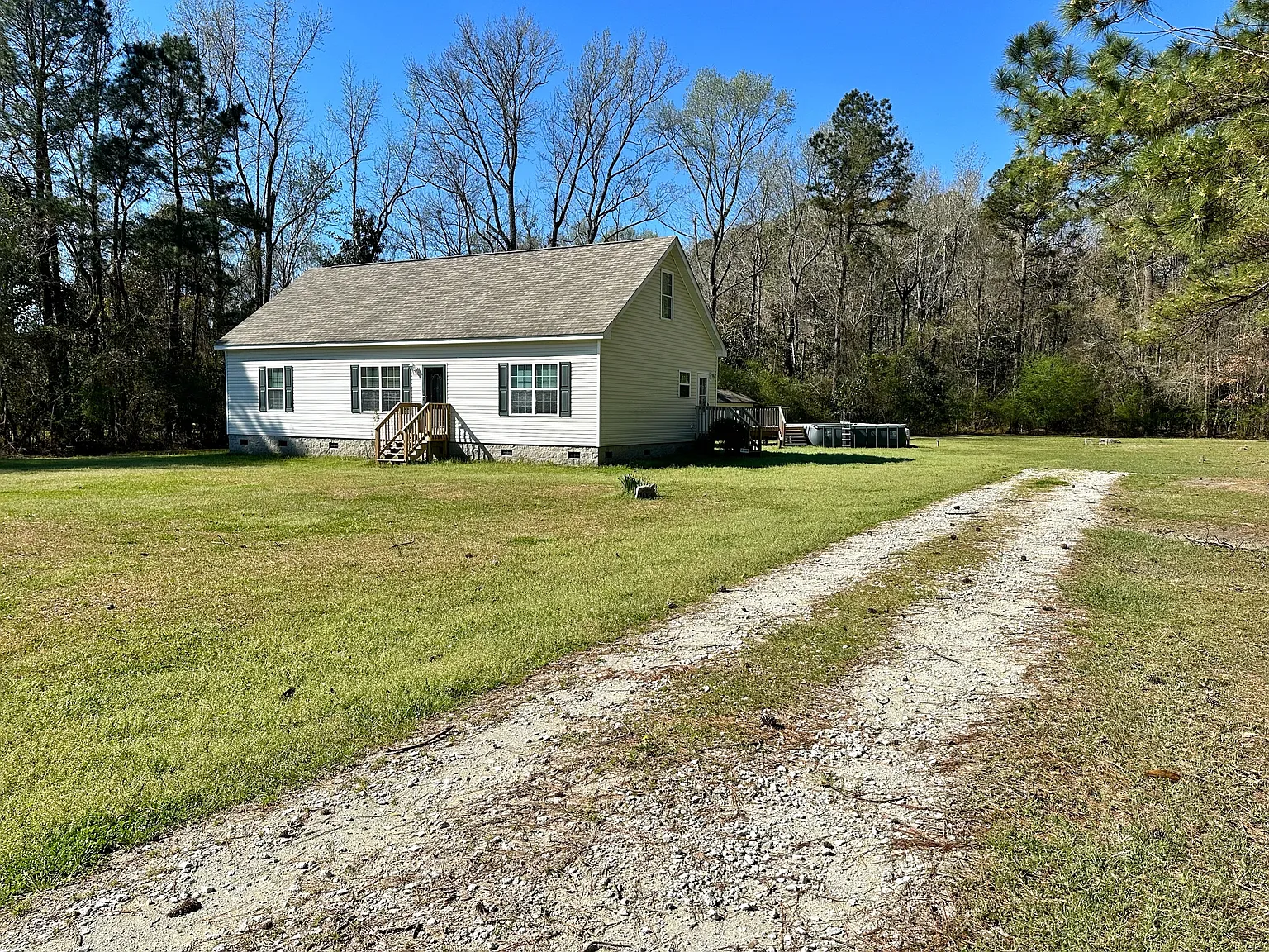 103 Meadowview Court - 1 — Photo 3