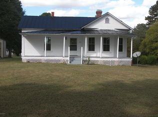 521 E 1st St, Spring Hope, NC 27882