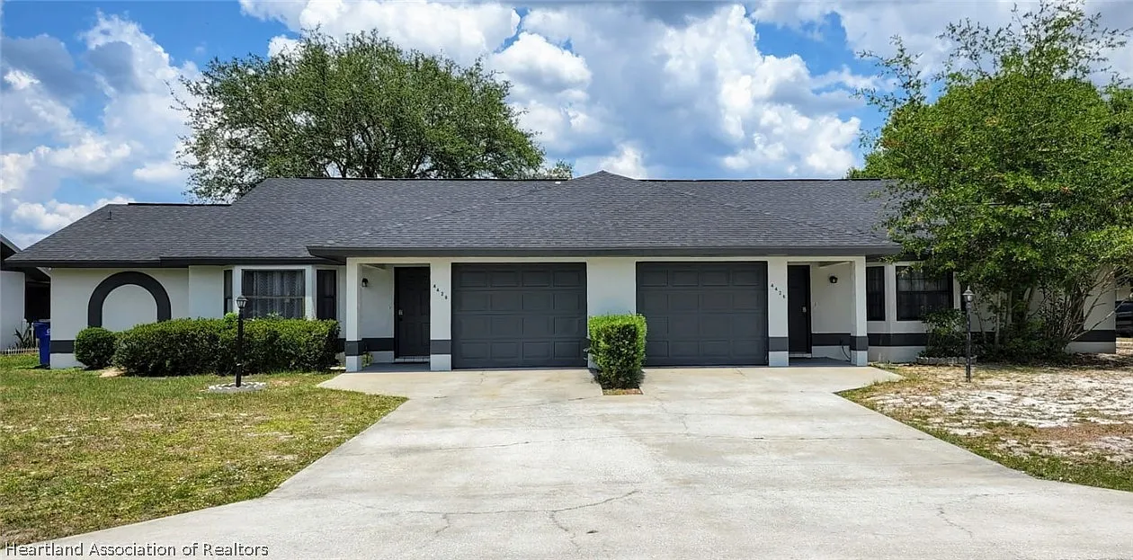 3 bed, 2.0 bath, 1264 sqft, $1,700 — Photo 1
