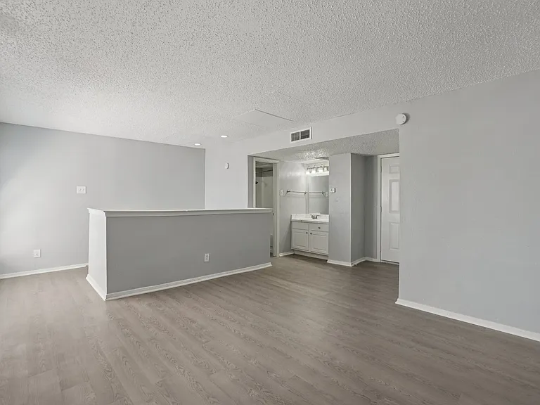 Don't Miss Out Biltmore Homes Leasing Fast — Photo 114