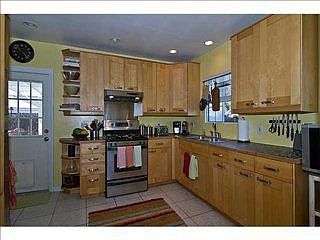 4th image of 3244 Collier Ave