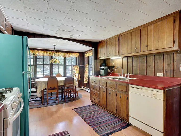 100 Breton Rd — Photo 12