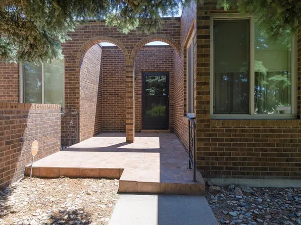 26 Villa Dr, Pueblo, CO 81001