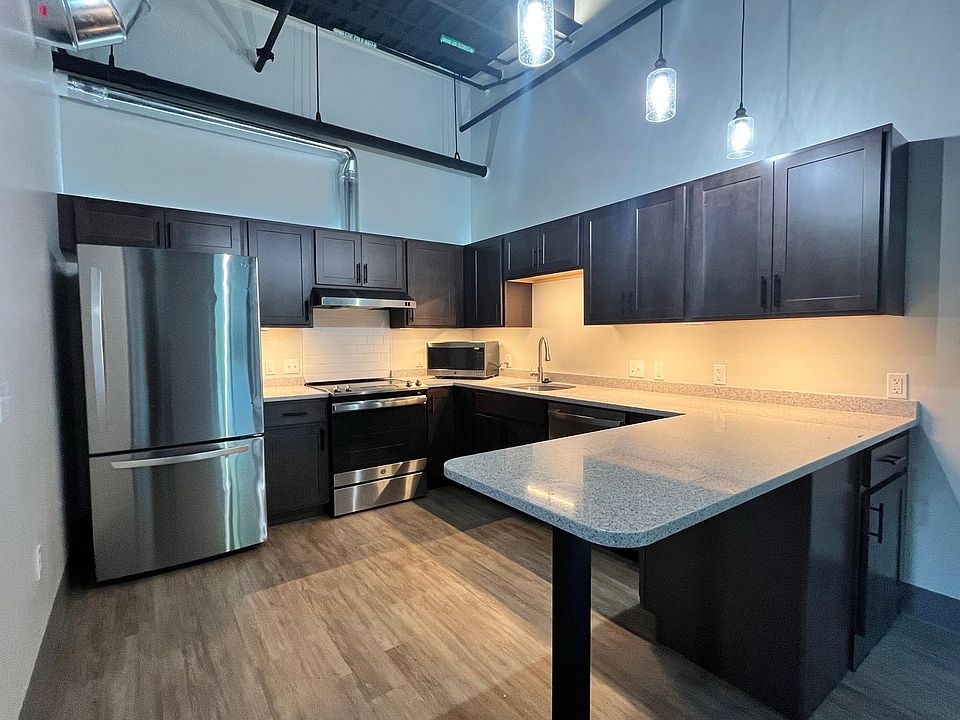 1st image of 617 W Kalamazoo Ave #101