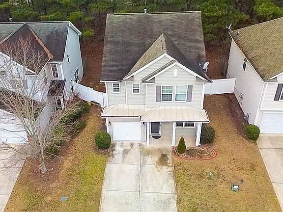 2nd image of 231 Silver Spring St