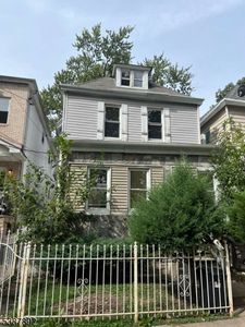 77 S Munn Ave, Newark, NJ, 07106